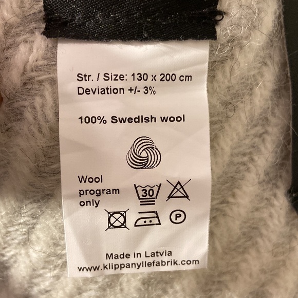 Klippan Swedish Wool Gray Striped Blanket made in Latvia - Picture 4 of 6